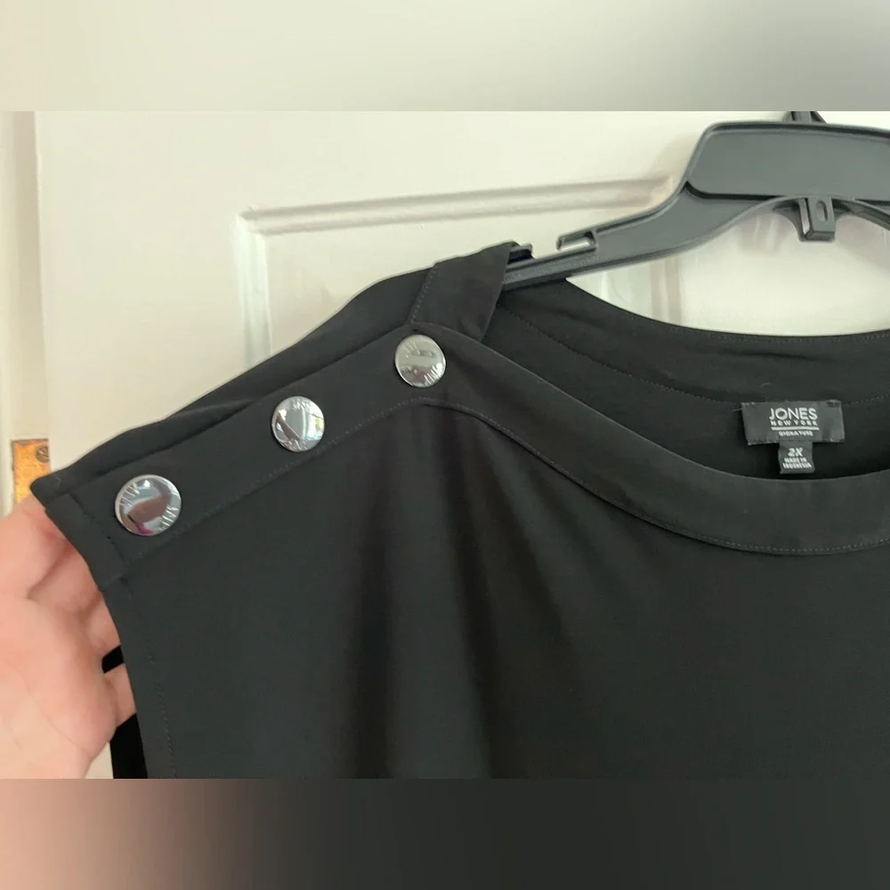 Jones New York blouse top shirt women plus size 2x black. Sleeveless nice - Picture 5 of 5